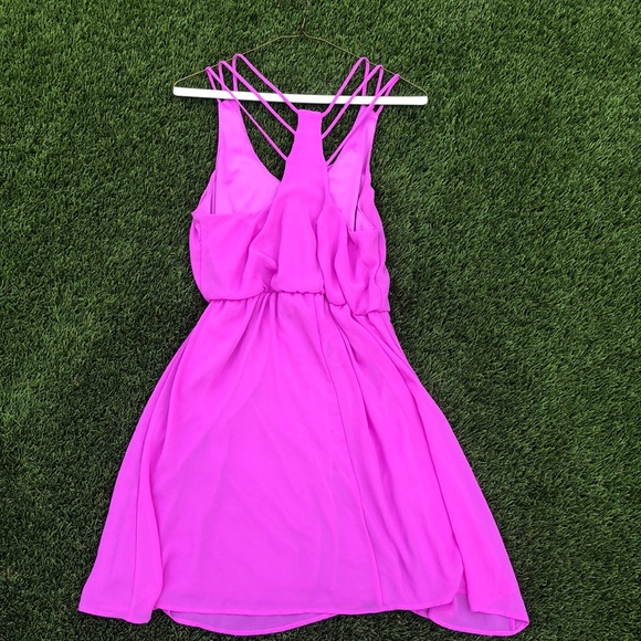Lush fuchsia colored dress! - Picture 4 of 4